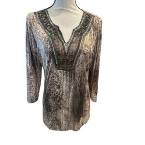 ⭐️ Women’s Christopher & Banks  Printed Beaded Top. Size Medium